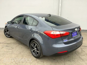 2014 Kia Forte LX Sedan - miniatura 4