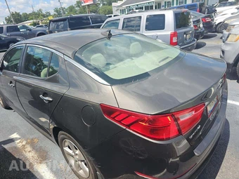 2014 Kia Optima LX – miniatura 2