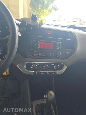 2014 Kia Rio LX Sedan – miniatura 10