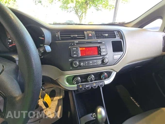 2014 Kia Rio LX Sedan – miniatura 10