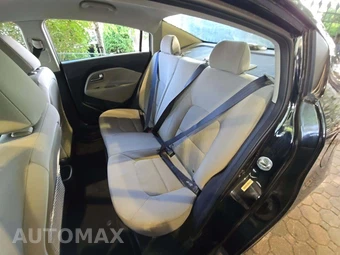 2014 Kia Rio LX Sedan – miniatura 13