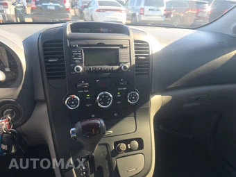 2014 Kia Sedona LX 118.9" WB - miniatura 11