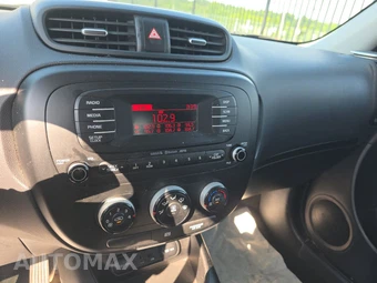 2014 Kia Soul - miniatura 11