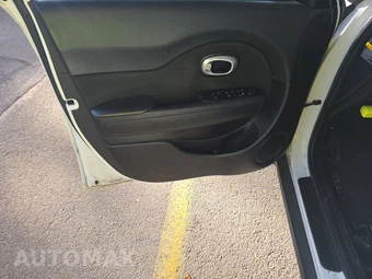 2014 Kia Soul – miniatura 9