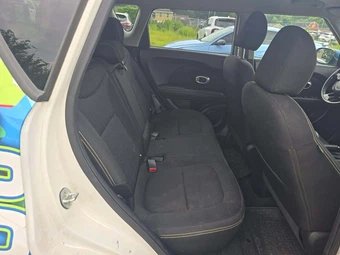 2014 Kia Soul + - miniatura 13