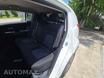 2014 Kia Sportage LX – miniatura 13
