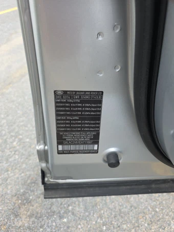 2014 Land Rover LR4 – miniatura 15