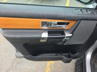 2014 Land Rover LR4 – miniatura 9