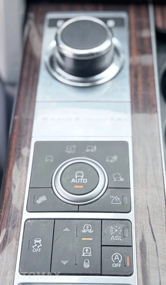 2014 Land Rover Range Rover HSE - miniatura 25