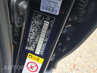 2014 Lexus CT 200h – miniatura 5