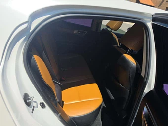 2014 Lexus CT 200h – miniatura 16