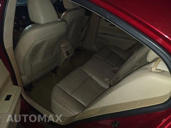 2014 Lexus ES 300h - miniatura 13