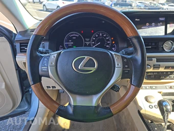 2014 Lexus ES 300h - miniatura 10