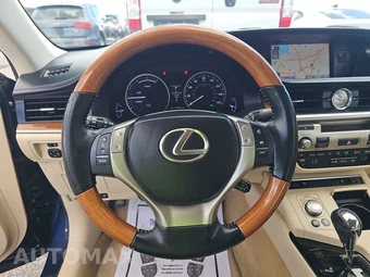 2014 Lexus ES 300h – miniatura 10