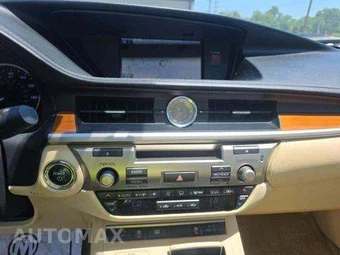 2014 Lexus ES 300h – miniatura 10