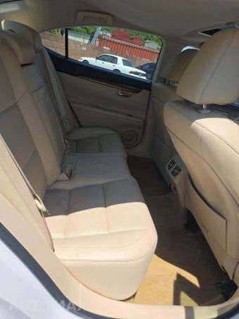 2014 Lexus ES 300h – miniatura 16