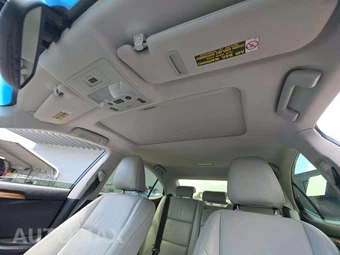 2014 Lexus ES 300h – miniatura 11