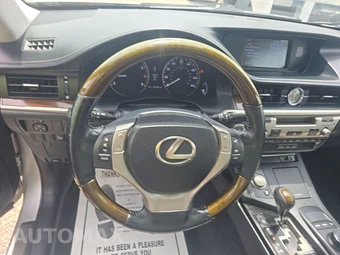 2014 Lexus ES 350 – miniatura 10
