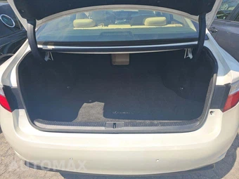 2014 Lexus ES 350 – miniatura 14