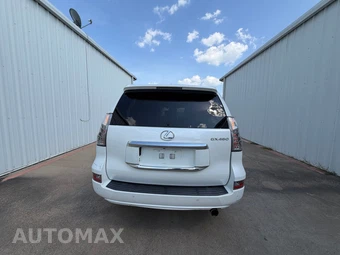 2014 Lexus GX 460 - miniatura 11