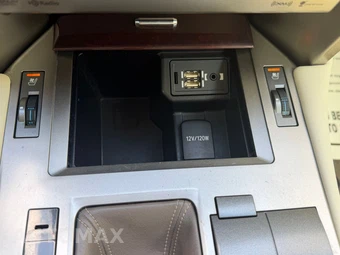 2014 Lexus GX 460 - miniatura 31