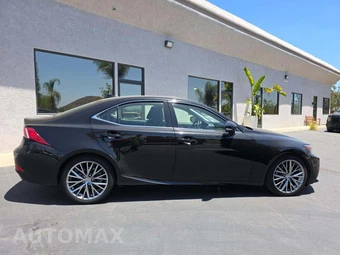 2014 Lexus IS 250 Sedan - miniatura 4