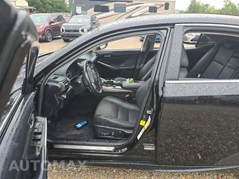 2014 Lexus IS 250 Sedan - miniatura 3