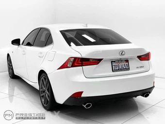 2014 Lexus IS 250 Sedan - miniatura 12