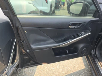 2014 Lexus IS 250 Sedan – miniatura 9