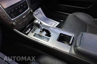 2014 Lexus IS 250C Convertible - miniatura 14