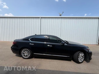 2014 Lexus LS 460 - miniatura 14