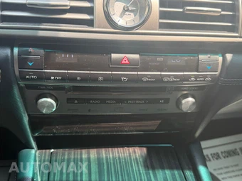 2014 Lexus LS 460 - miniatura 25