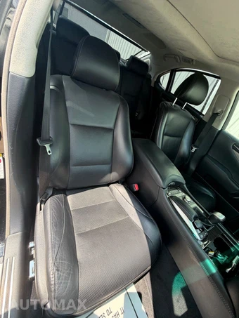 2014 Lexus LS 460 - miniatura 41
