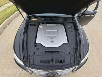 2014 Lexus LS 460 – miniatura 35