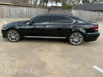 2014 Lexus LS 460L - miniatura 10
