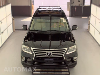 2014 Lexus LX 570 - miniatura 2