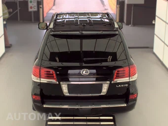 2014 Lexus LX 570 - miniatura 5