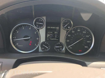 2014 Lexus LX 570 – miniatura 9
