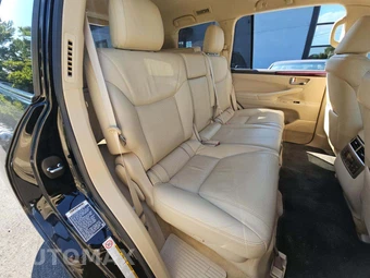 2014 Lexus LX 570 - miniatura 17