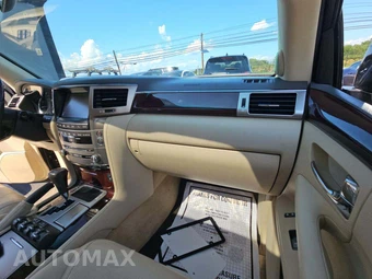 2014 Lexus LX 570 - miniatura 20