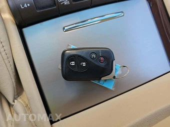 2014 Lexus LX 570 - miniatura 8