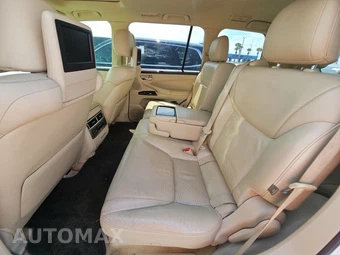 2014 Lexus LX 570 – miniatura 13