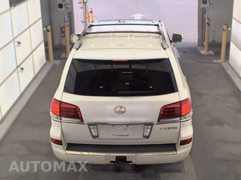 2014 Lexus LX 570 – miniatura 5