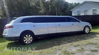 2014 Lincoln MKT w/Limo Pkg - miniatura 3