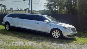 2014 Lincoln MKT w/Limo Pkg - miniatura 39