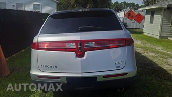 2014 Lincoln MKT w/Limo Pkg - miniatura 4