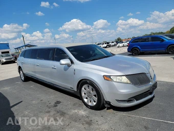 2014 Lincoln MKT w/Limo Pkg - miniatura 55