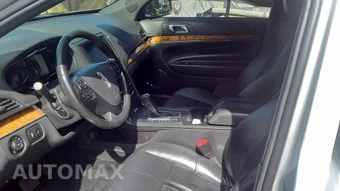 2014 Lincoln MKT w/Limo Pkg - miniatura 8