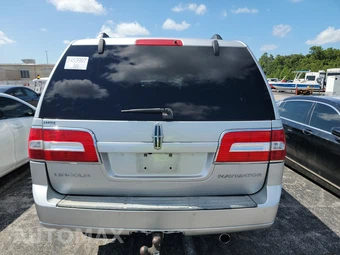 2014 Lincoln Navigator – miniatura 5