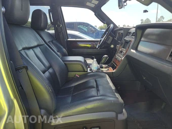2014 Lincoln Navigator – miniatura 8
